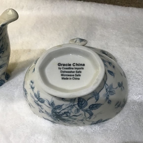 Gracie Bone China by Coastline Imports - Sugar and Creamer Floral Blue pattern - Picture 3 of 7